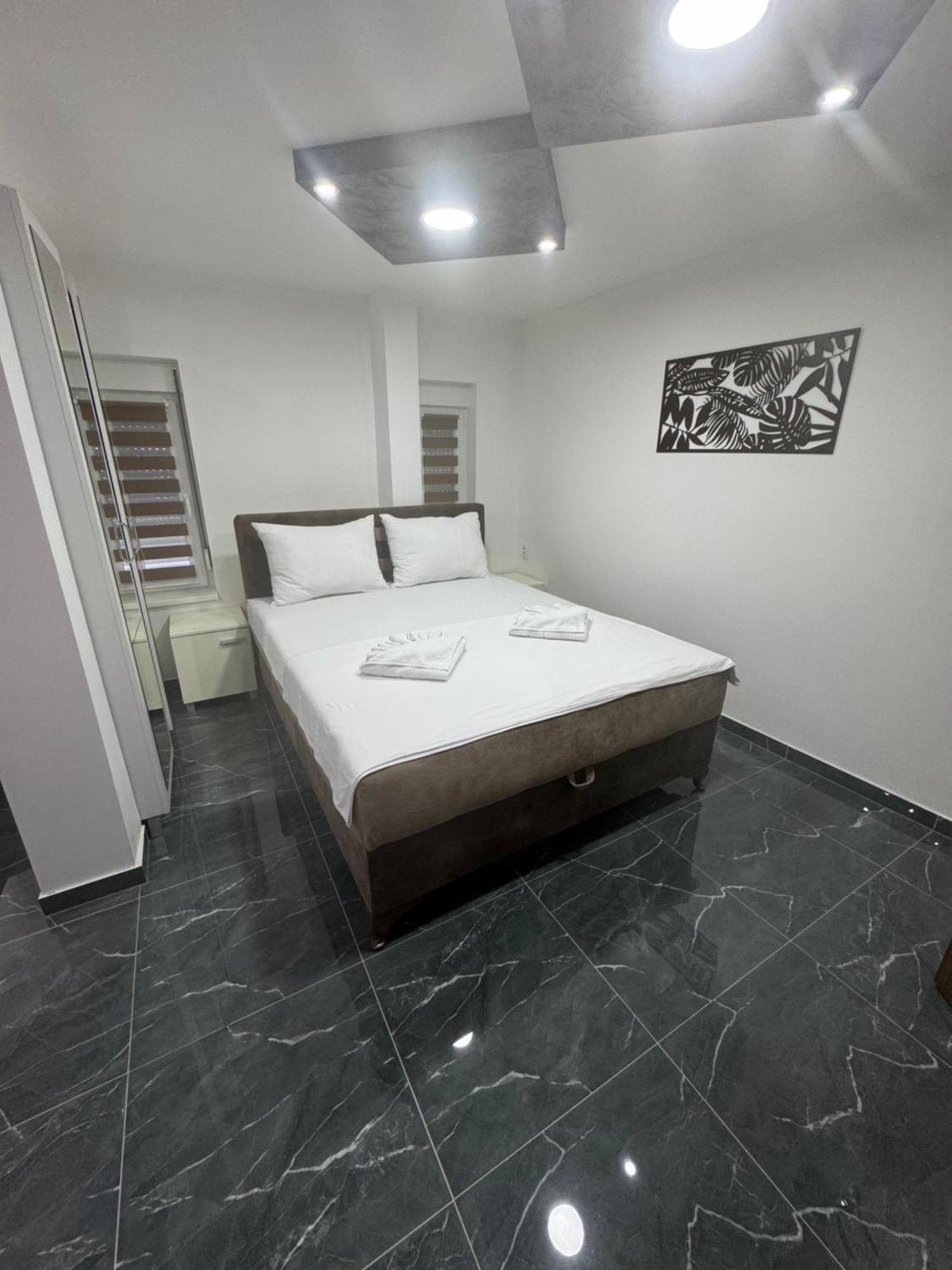 Sobe I Apartmani Casa Mia Pecinci 外观 照片